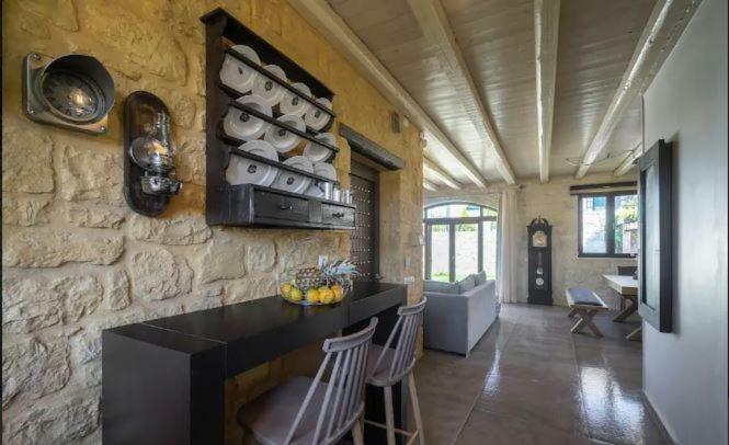 Heraklion Twins House - Private Pool Retreat Episkopi  Luaran gambar